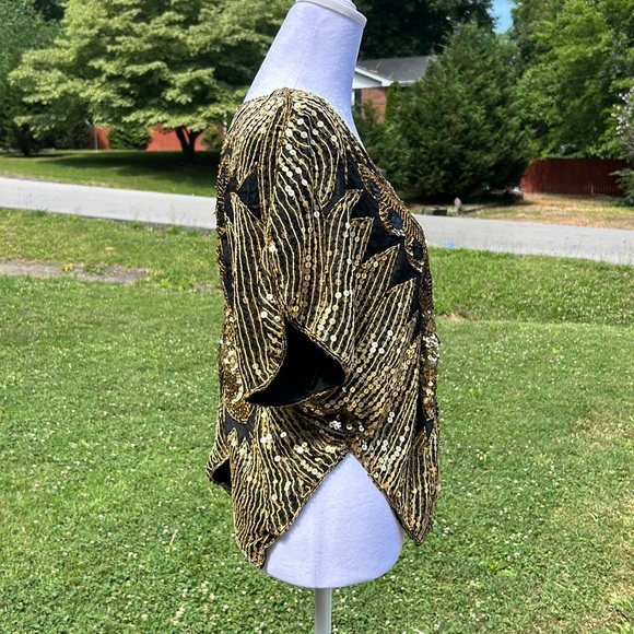 Small  Vintage Gold Sequin Butterfly Top - Picture 2 of 11
